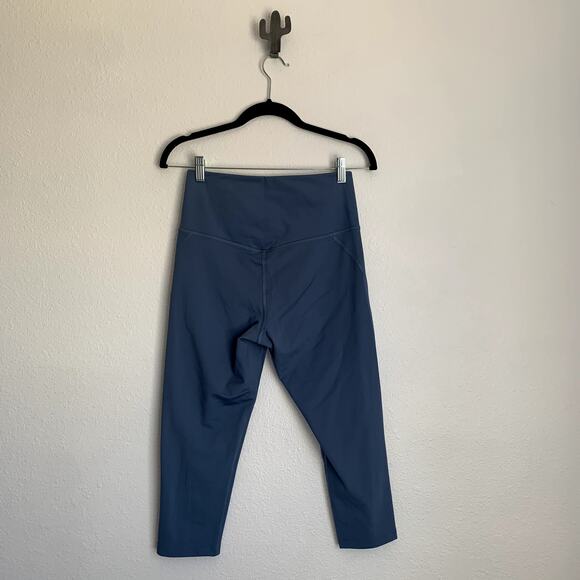 NWT Girlfriend Collective High Waist Capri Leggings in Monarch Blue - Picture 3 of 11